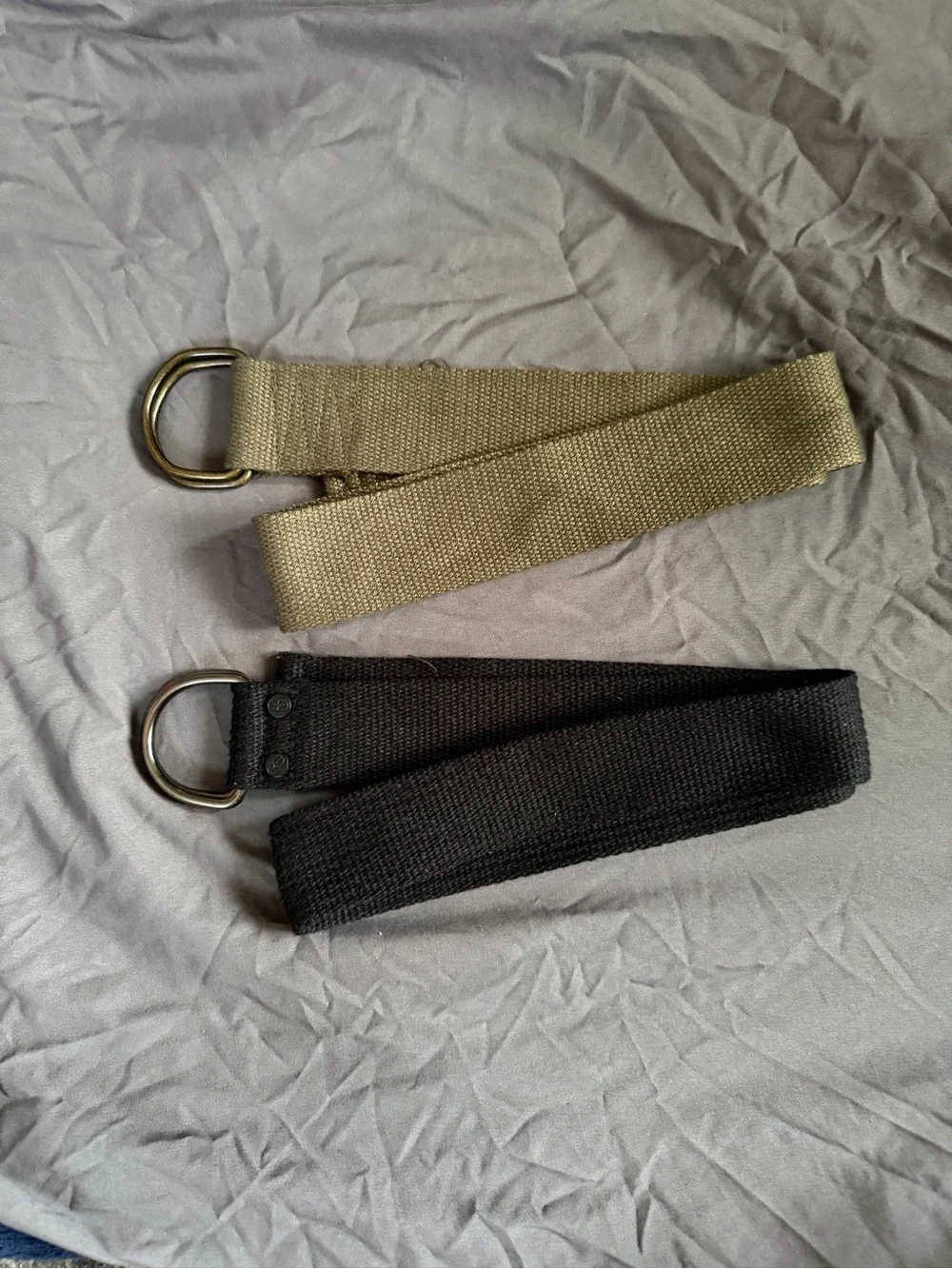 Set of 2 D-Ring Webbing Belts in Olive and Black